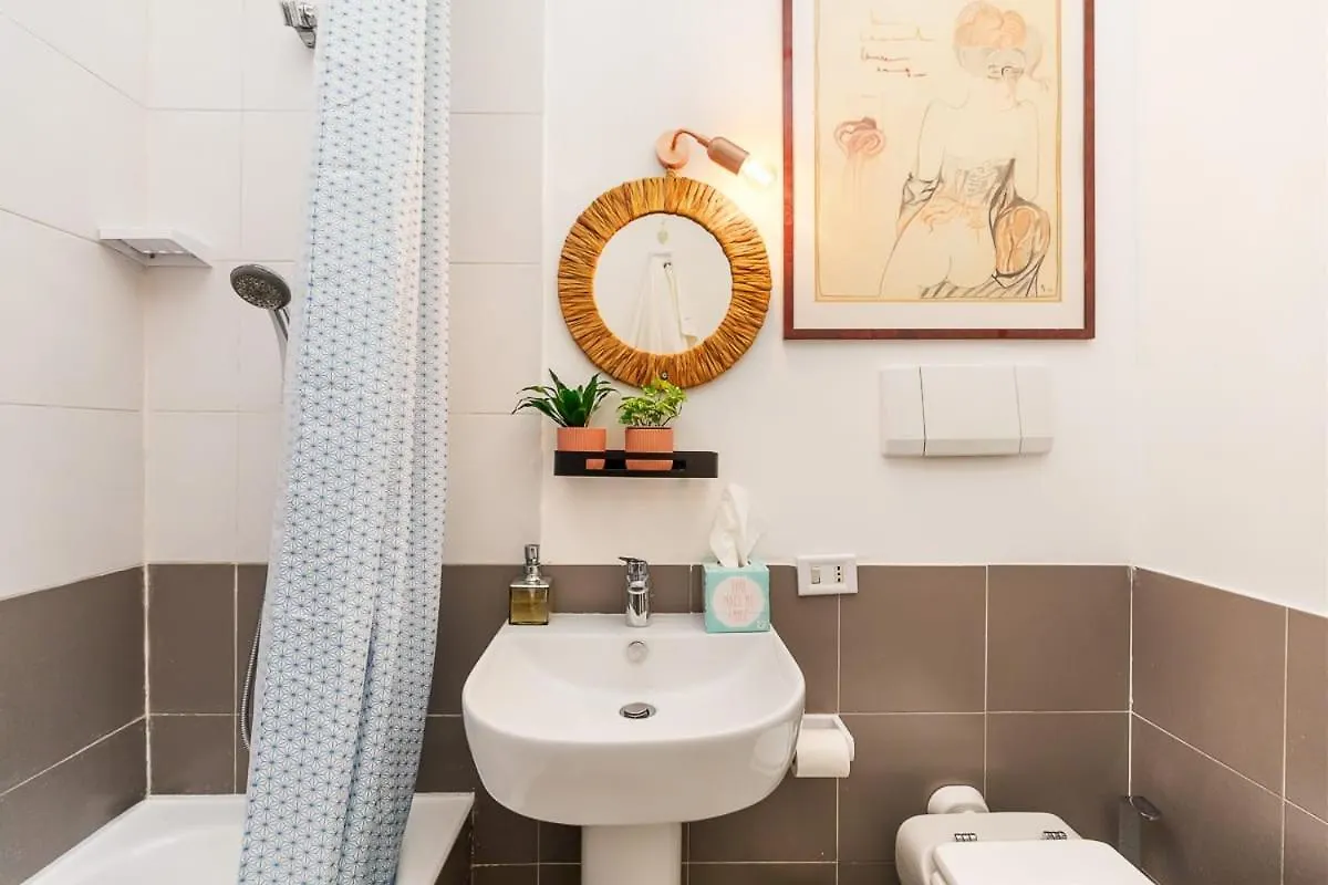 Prati Charming Attic Apartment Rome