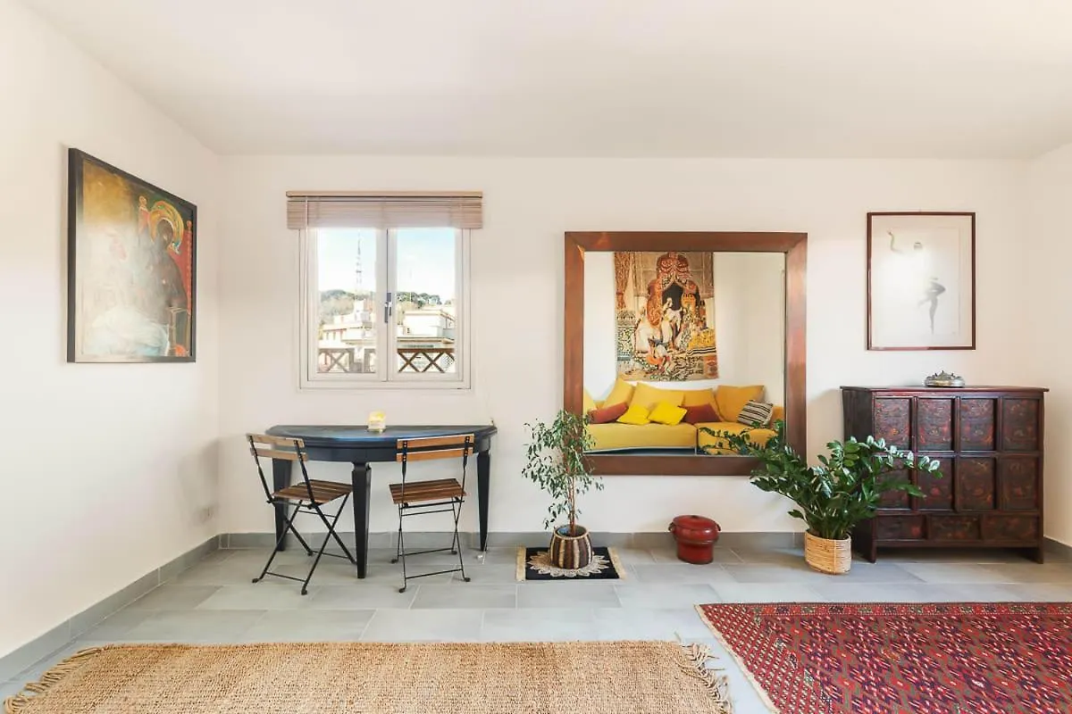 Prati Charming Attic Apartment Rome Italy