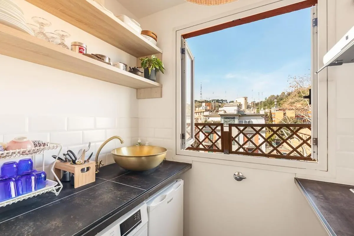 Prati Charming Attic Apartment Rome